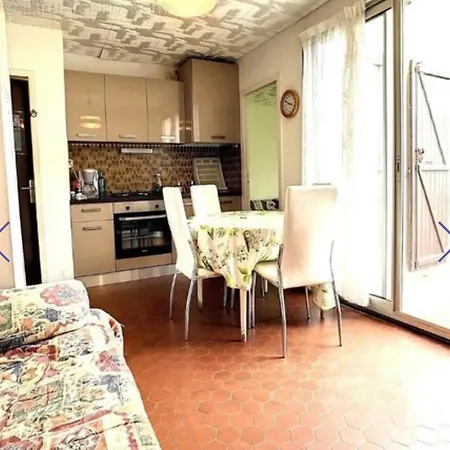 Accès Direct, Appartamento *